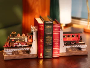 rolife diy book nook kits century train (1)